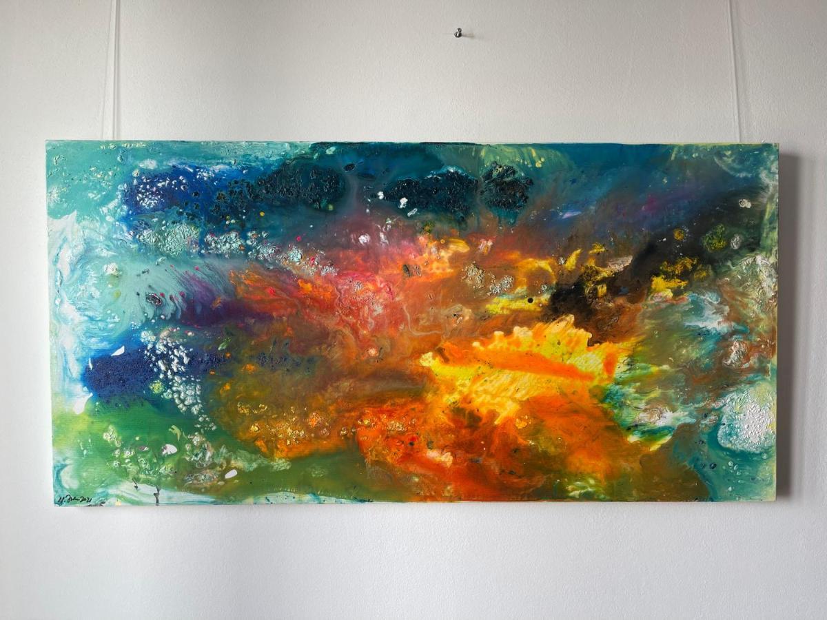 Apartment Happiness By Nicole Jutka, Visual Artist Olimp Extérieur photo